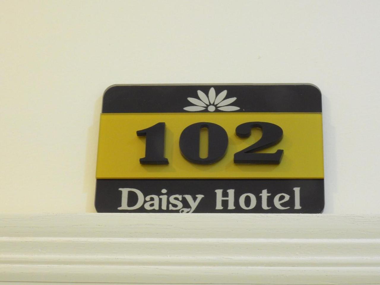 Daisy Hotel Ho Chi Minh City Exterior photo
