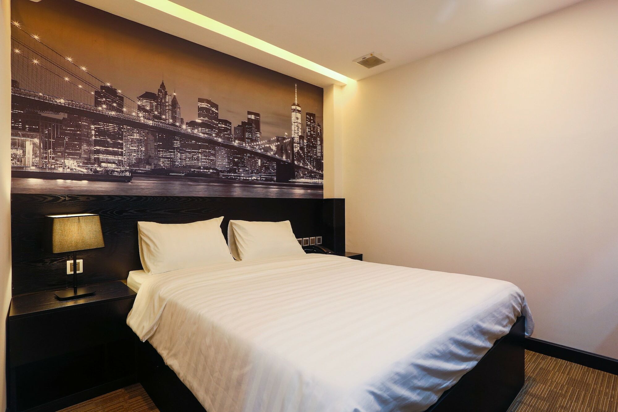 Daisy Hotel Ho Chi Minh City Exterior photo